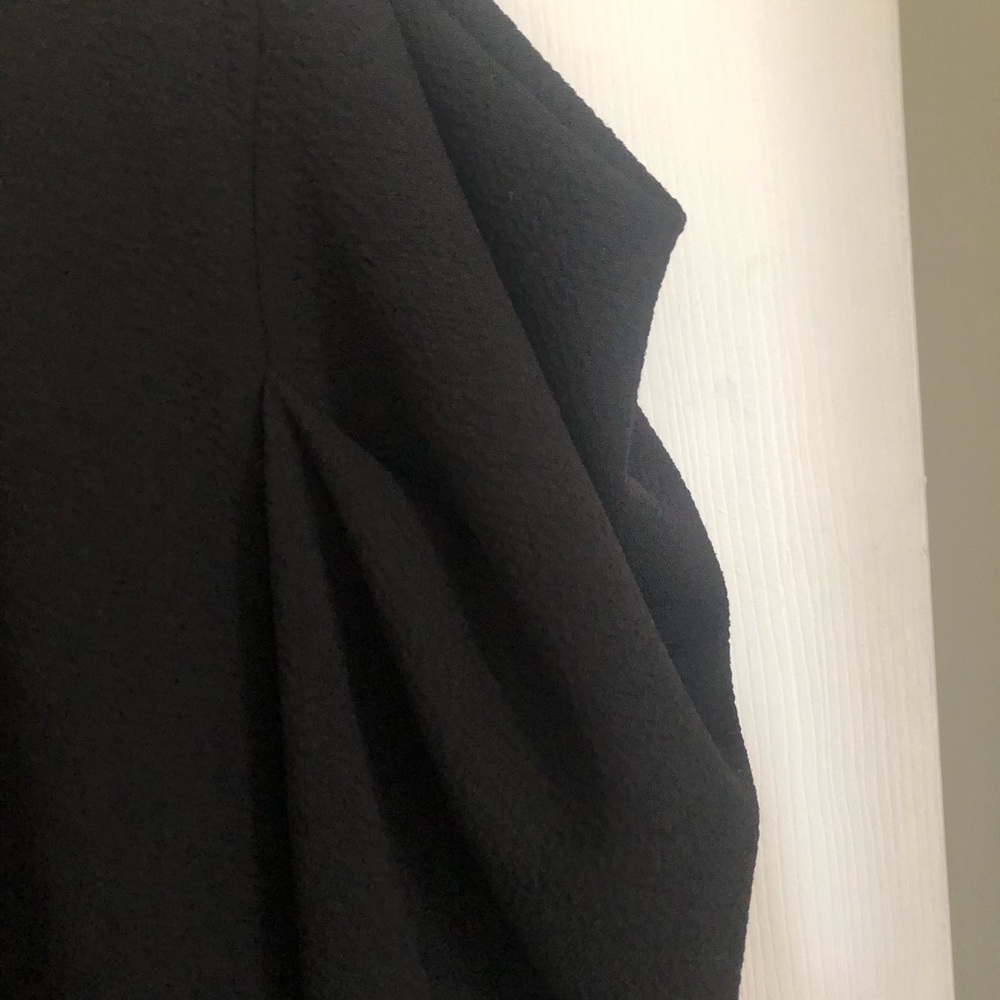ASOS Design v-neck pleat shoulder dress - Picture 7 of 14